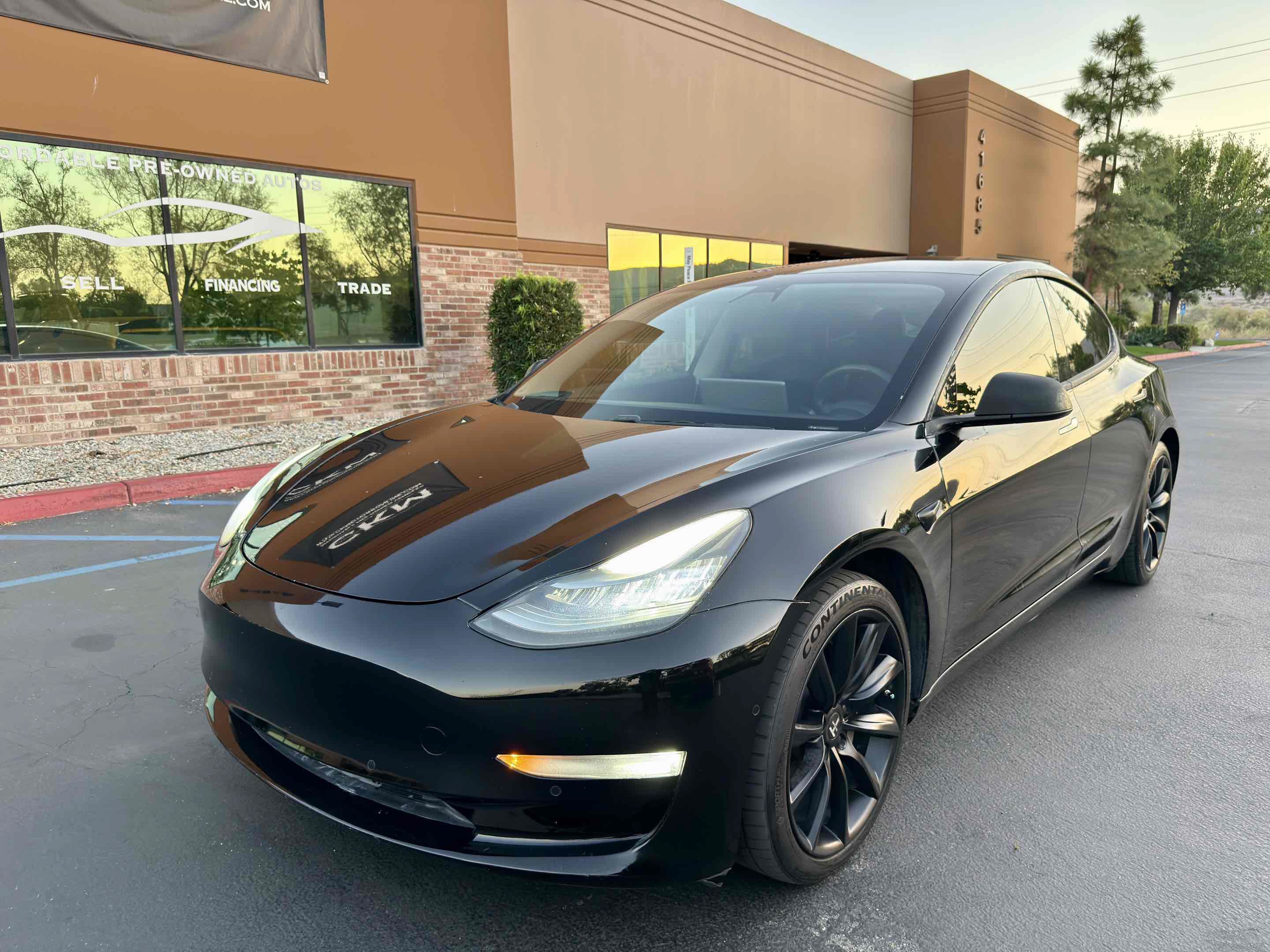 Used 2019 Tesla Model 3 Long Range AWD/4WD image 4