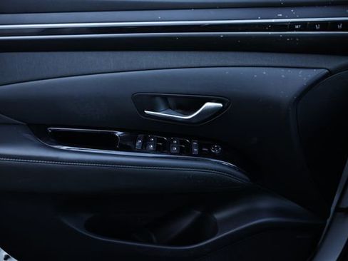 Used 2022 Hyundai Tucson Limited image 15