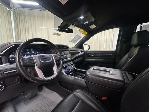 Used 2022 GMC Yukon XL Denali AWD/4WD image 33