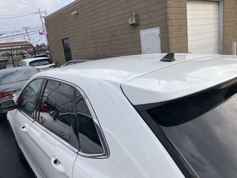 Used 2024 Ford Edge SEL image 5