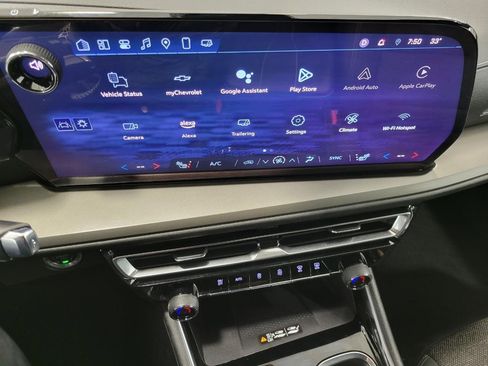 Certified 2025 Chevrolet Traverse LT w/ LPO, Floor Liner Package image 7