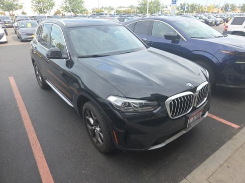 Used 2023 BMW X3 xDrive30i w/ Premium Package w/ZPA AWD/4WD image 2