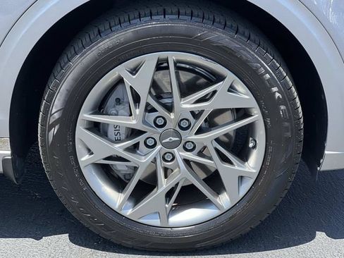 Used 2023 Genesis GV70 2.5T w/ Select Package AWD/4WD image 30