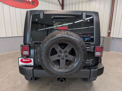 Used 2015 Jeep Wrangler Unlimited Sport w/ Quick Order Package 24S AWD/4WD image 12