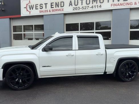 Used 2017 GMC Sierra 1500 Denali w/ Denali Ultimate Package AWD/4WD image 7