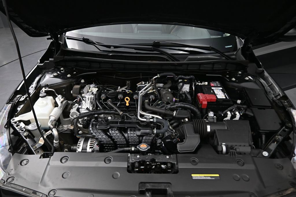 Certified 2025 Nissan Altima 2.5 SR AWD/4WD image 15