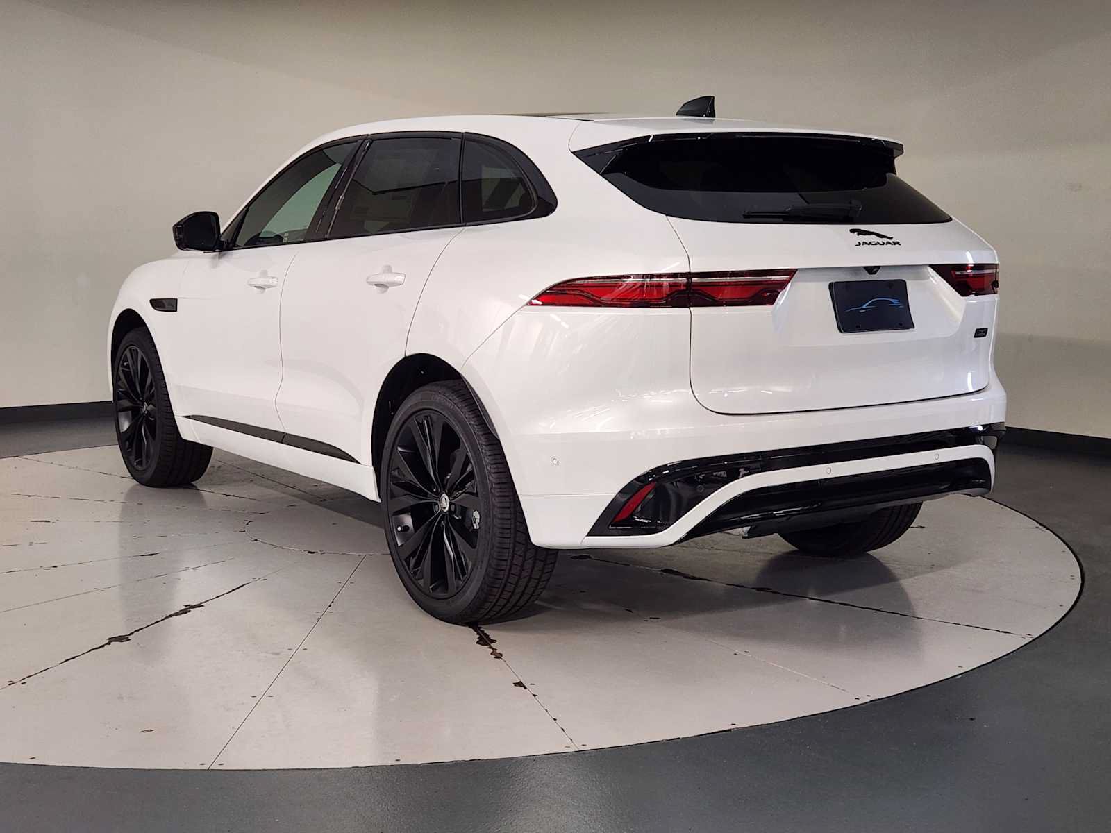 New 2026 Jaguar F-PACE R-Dynamic S AWD/4WD image 6