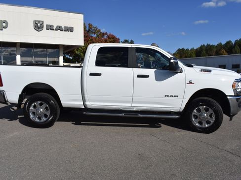 Used 2024 RAM 2500 Big Horn image 10