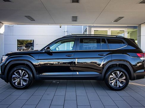 New 2026 Volkswagen Atlas SE image 11