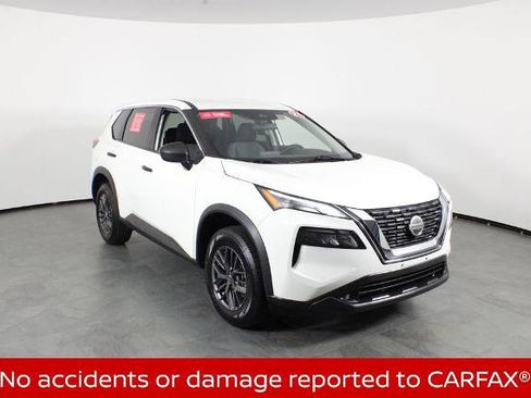 Certified 2021 Nissan Rogue S FWD image 5