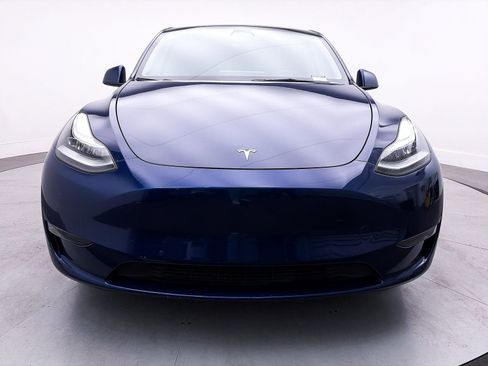 Used 2022 Tesla Model Y Long Range AWD/4WD image 10