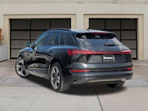 Used 2023 Audi e-tron Premium w/ Convenience Plus Package AWD/4WD image 2