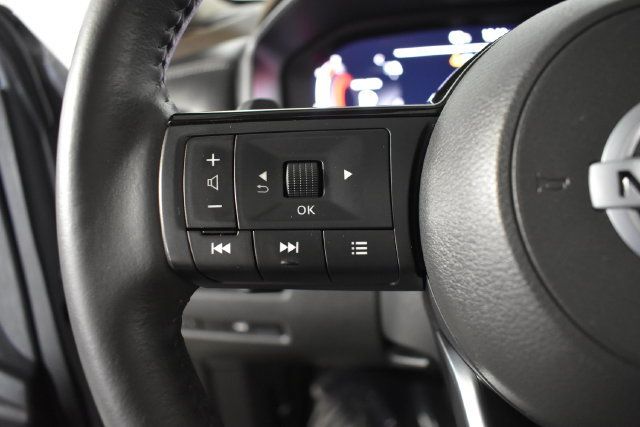 Used 2021 Nissan Rogue Platinum AWD/4WD image 16