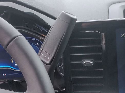 Used 2022 Chevrolet Silverado 1500 LT w/ Protection Package image 16