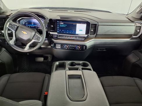 Used 2025 Chevrolet Silverado 1500 LT image 12