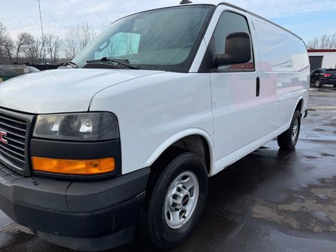 Used 2019 GMC Savana 2500 image 9