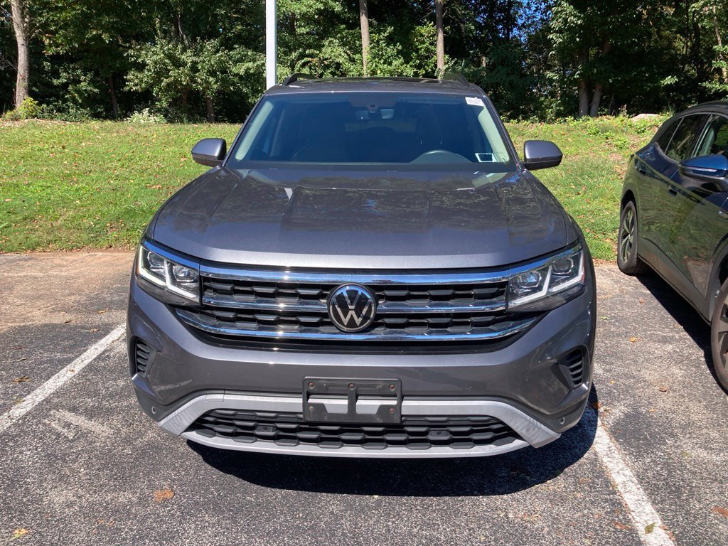 Used 2023 Volkswagen Atlas SE w/ Panoramic Sunroof Package AWD/4WD image 2
