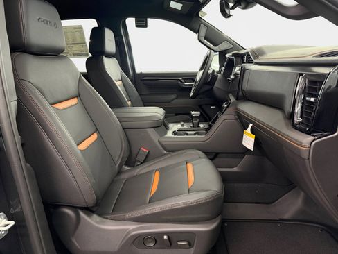 New 2026 GMC Sierra 1500 AT4 w/ AT4 Premium Package AWD/4WD image 12