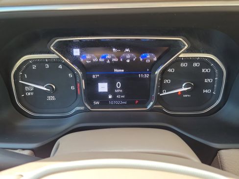 Used 2021 GMC Yukon Denali w/ Denali Premium Package image 30