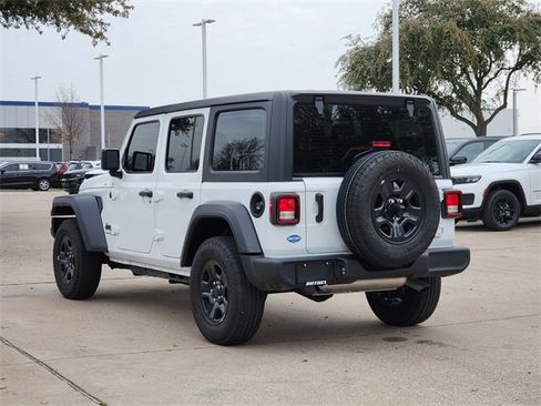 Used 2025 Jeep Wrangler Sport image 5