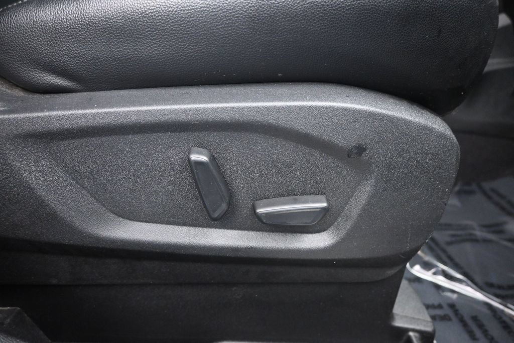 Used 2024 Ford Edge Titanium AWD/4WD image 38