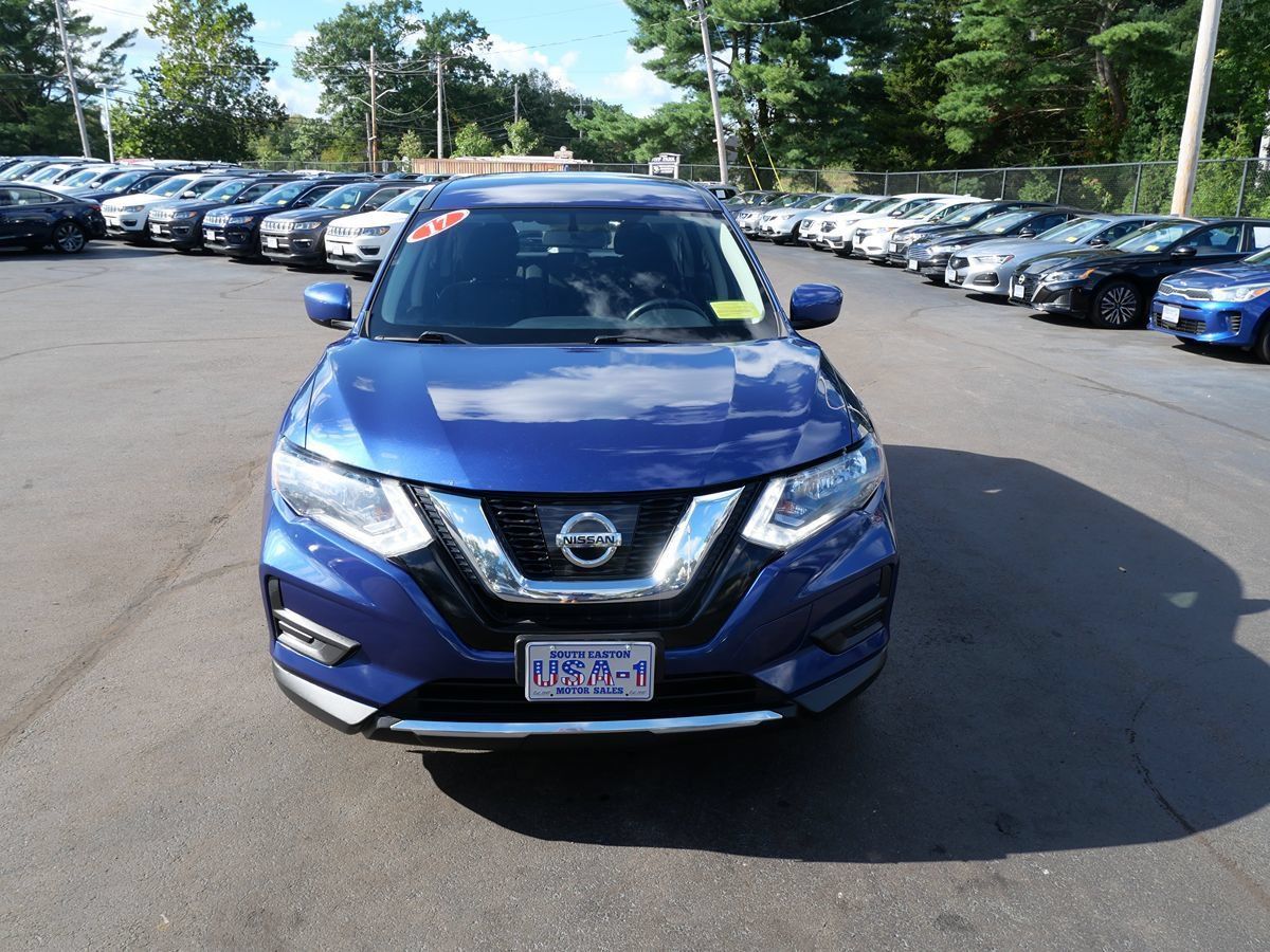 Used 2017 Nissan Rogue S AWD/4WD image 3