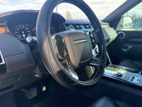 Used 2019 Land Rover Discovery HSE image 20