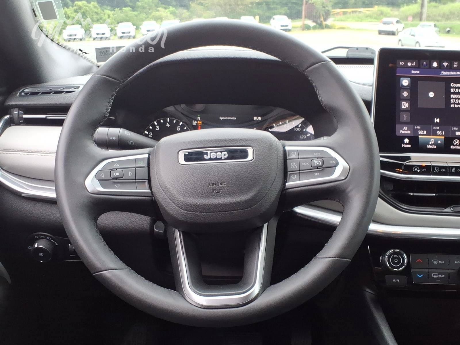 Used 2024 Jeep Compass Limited AWD/4WD image 25
