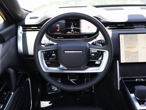 New 2025 Land Rover Range Rover SE image 15