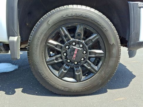 Used 2025 GMC Sierra 2500 AT4 w/ AT4 Premium Plus Package AWD/4WD image 27