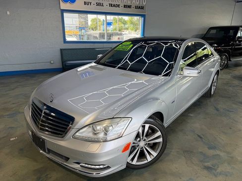 Used 2012 Mercedes-Benz S 550 4MATIC image 1