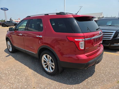 Used 2011 Ford Explorer XLT w/ 202A Rapid Spec Order Code AWD/4WD image 3