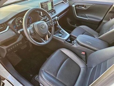 Used 2019 Toyota RAV4 Limited image 15