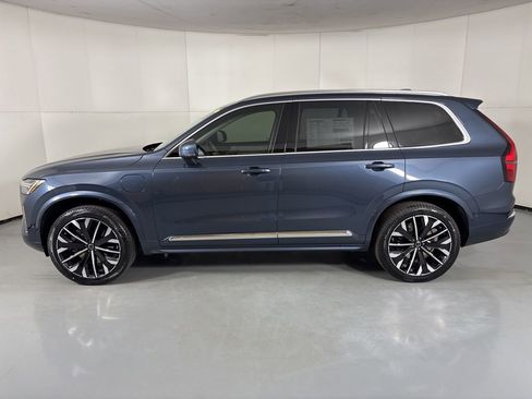 New 2026 Volvo XC90 T8 Ultra w/ Protection Package AWD/4WD image 5