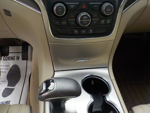 Used 2015 Jeep Grand Cherokee Overland w/ Trailer Tow Group IV image 20