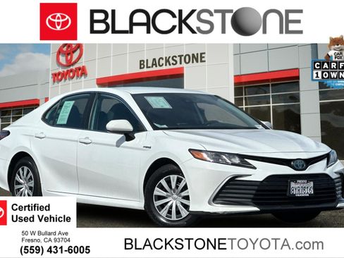 Certified 2021 Toyota Camry LE FWD image 1