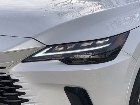 Certified 2025 Lexus RX 350 Premium w/ Accessory Package (Z1) image 6