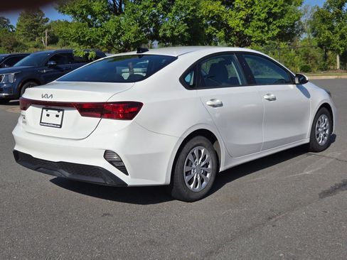 Used 2022 Kia Forte Sedan FWD image 7