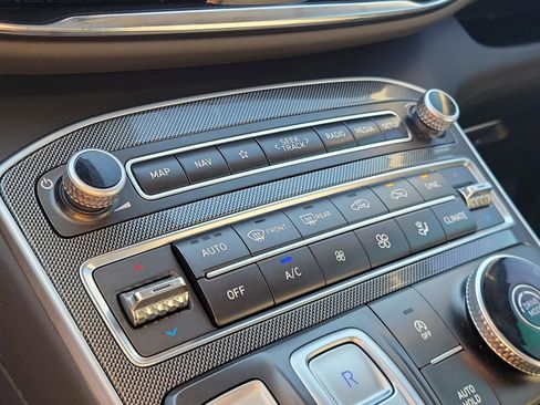 Certified 2023 Hyundai Santa Fe SEL w/ Premium Package image 30