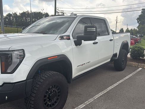 Used 2025 GMC Sierra 2500 AT4X w/ AT4X AEV Edition AWD/4WD image 13