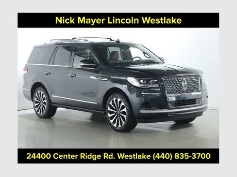 Used 2024 Lincoln Navigator Reserve AWD/4WD image 1