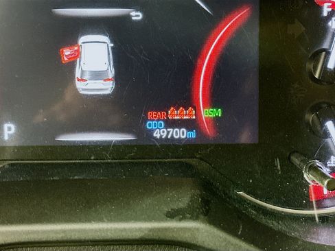 Used 2023 Toyota RAV4 XLE image 19