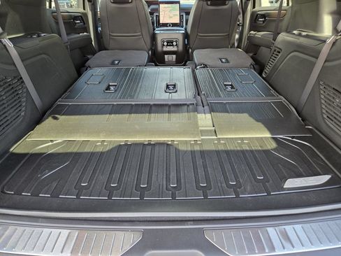 New 2026 GMC Yukon Denali w/ Denali Reserve Package AWD/4WD image 21