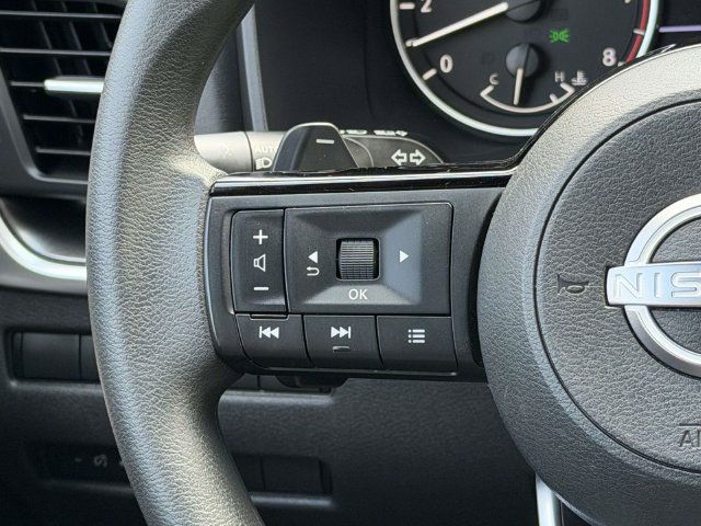 Used 2023 Nissan Rogue SV AWD/4WD image 24