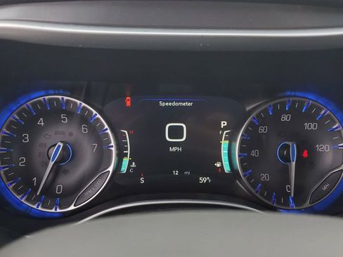 New 2026 Chrysler Pacifica Select image 30