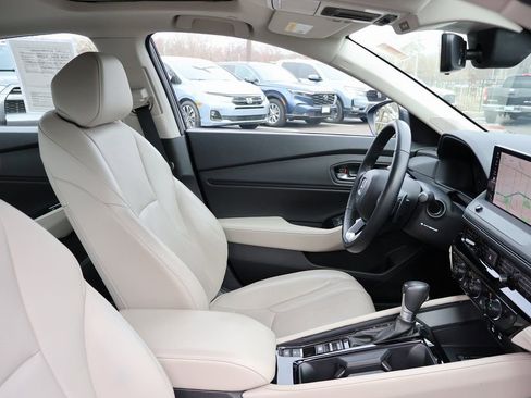 Certified 2023 Honda Accord Touring image 8