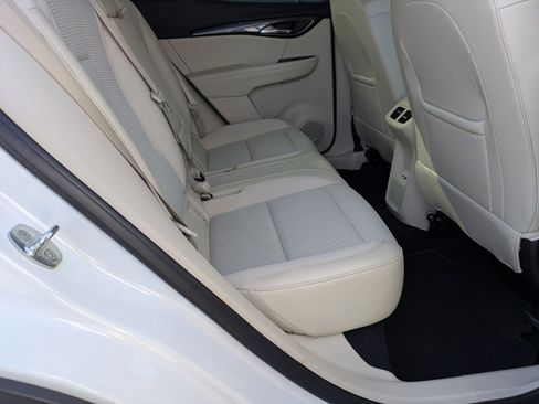 Used 2022 Buick Envision Preferred image 34