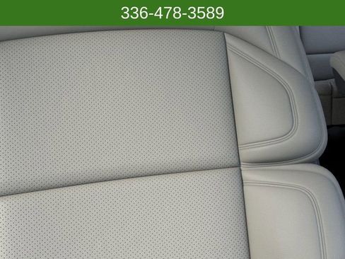 New 2026 Lincoln Navigator L Reserve w/ Jet Appearance Package AWD/4WD image 16
