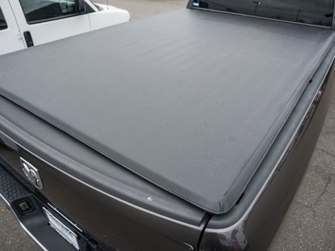 Used 2017 RAM 2500 Tradesman w/ Chrome Appearance Group image 11