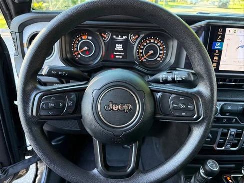 Certified 2026 Jeep Wrangler Unlimited Sport AWD/4WD image 18